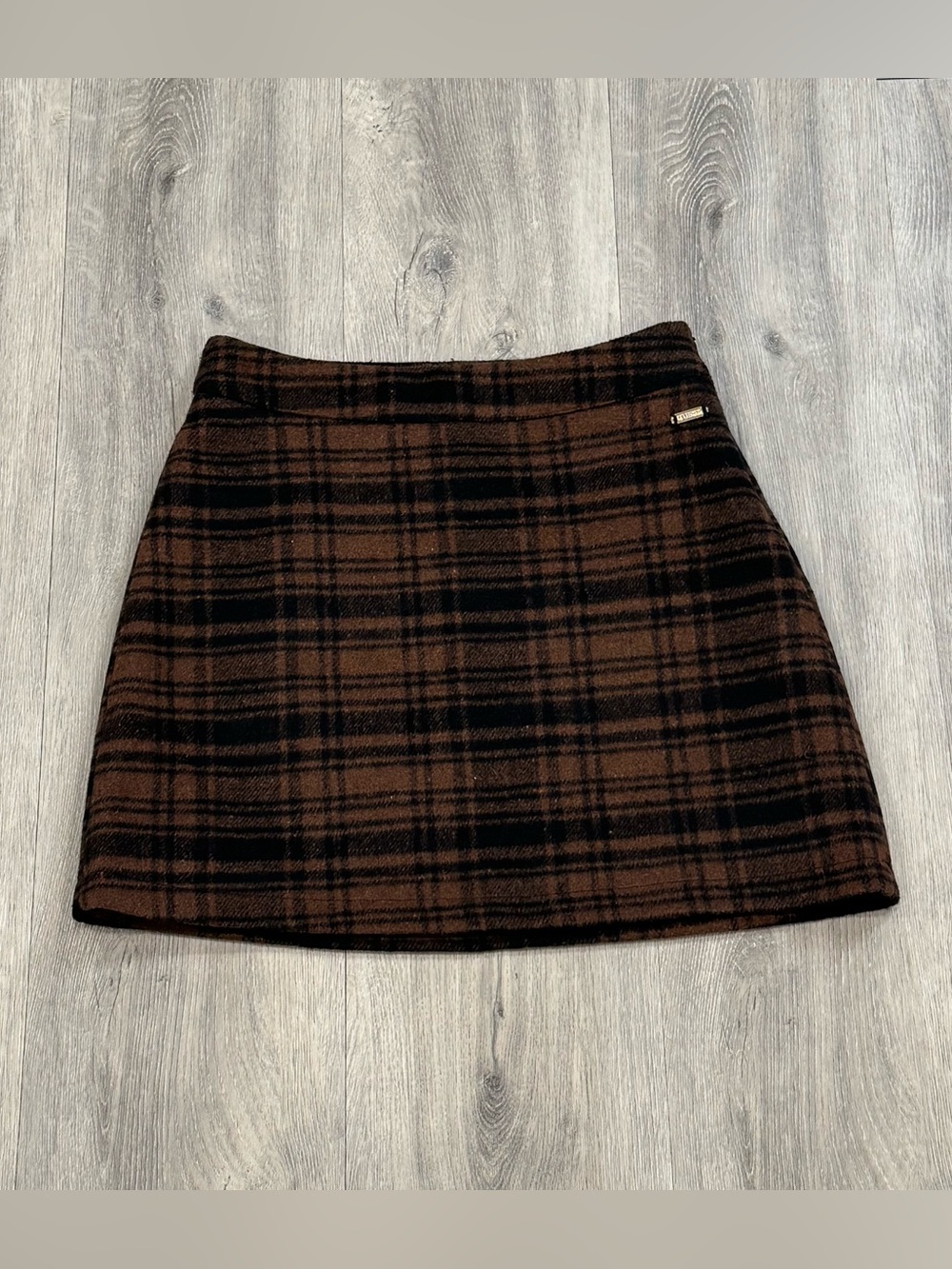Guess Plaid Brown & Black Academia Fall A-line Mini Skirt - Picture 2 of 5